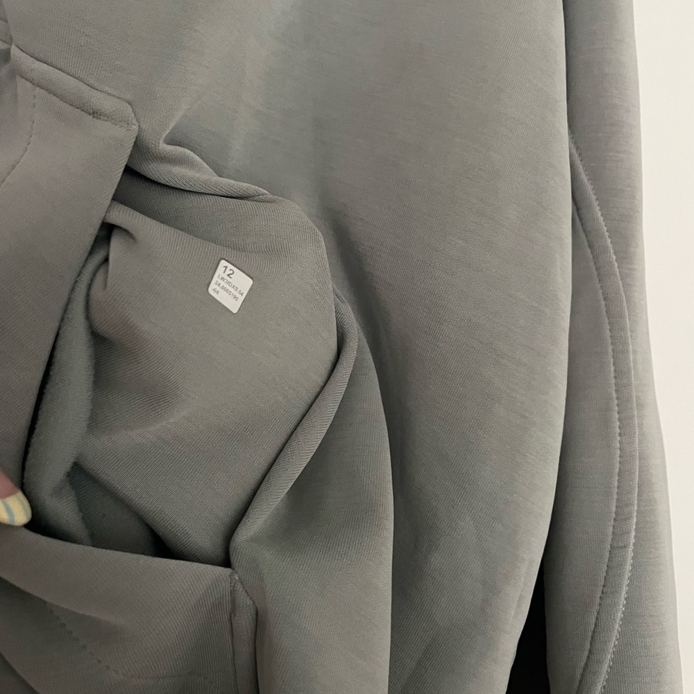 Lululemon Brushed Softstreme Half Zip Jade Grey size 12 - Picture 3 of 5